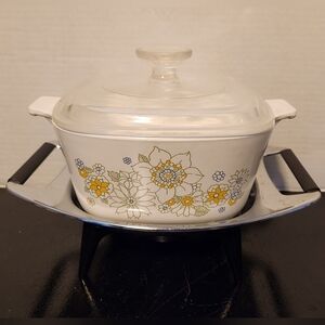 Vtg. Corning Ware 1-3/4 Quart Casserole/Lid/ Candle Warming Stand/Floral Bouque